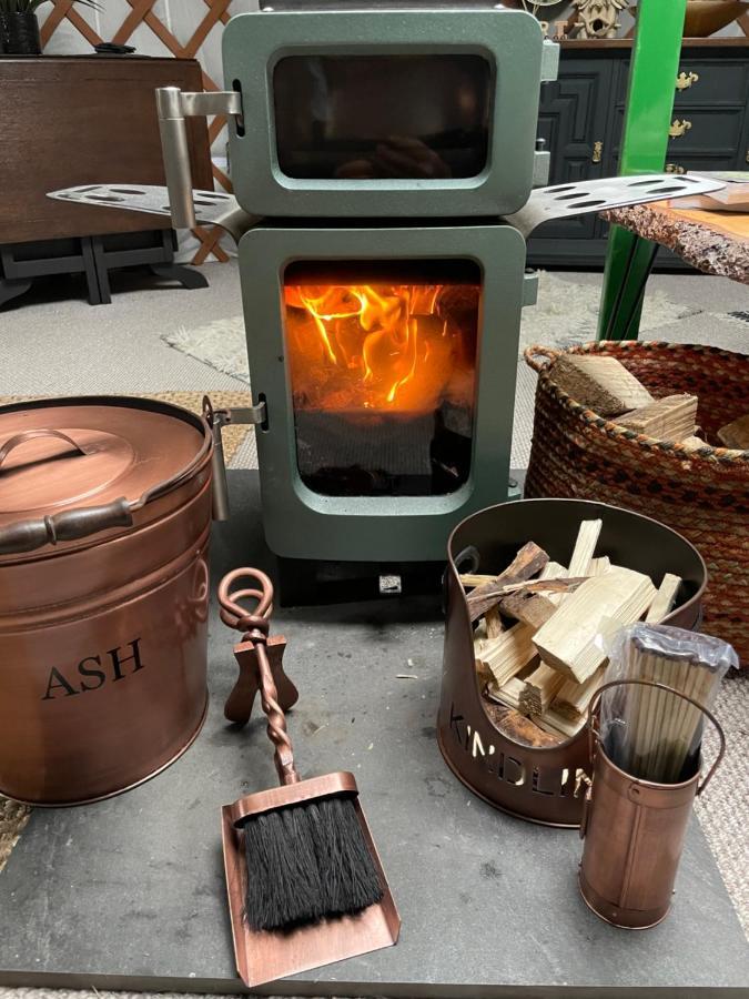 Готель O Dan Y Coed Luxury Yurt With Hot Tub Chwilog Екстер'єр фото