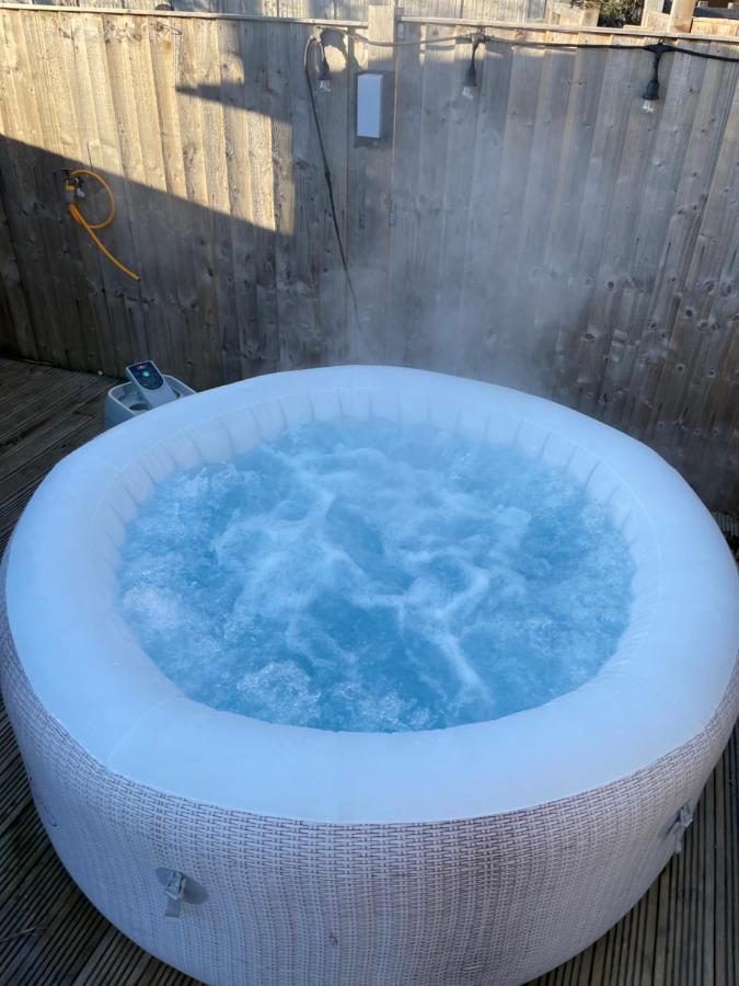 Готель O Dan Y Coed Luxury Yurt With Hot Tub Chwilog Екстер'єр фото